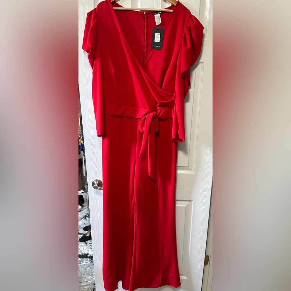 BRAND NEW Fashionova Jumpsuit. Size 1X Tall.